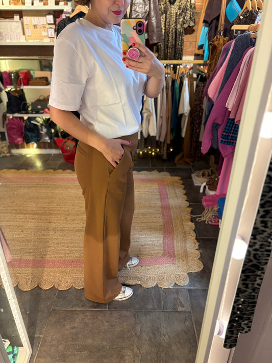 Wide Leg Tailored Trouser