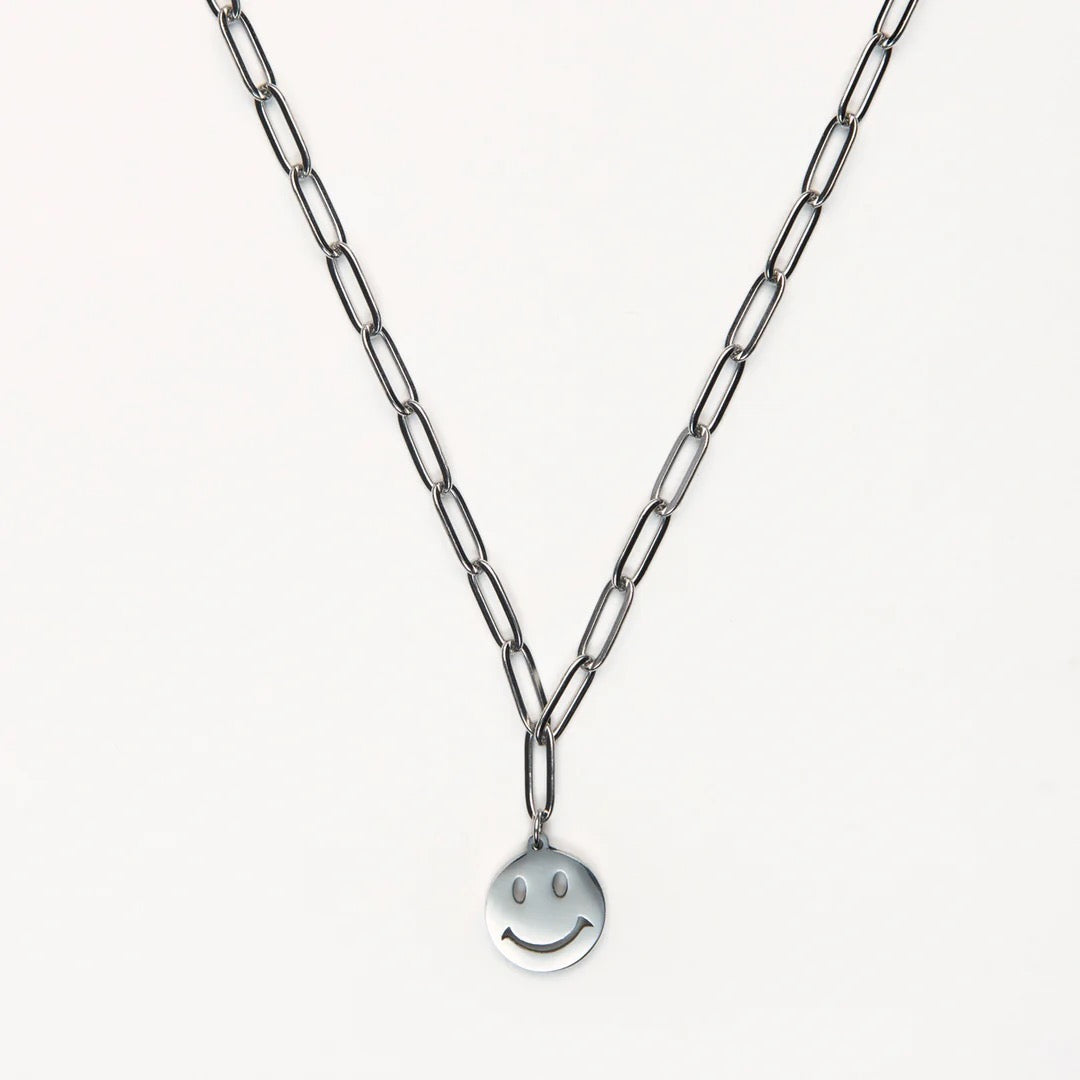 Fine Links Smile Necklace