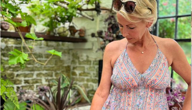 lady wearing summer dress