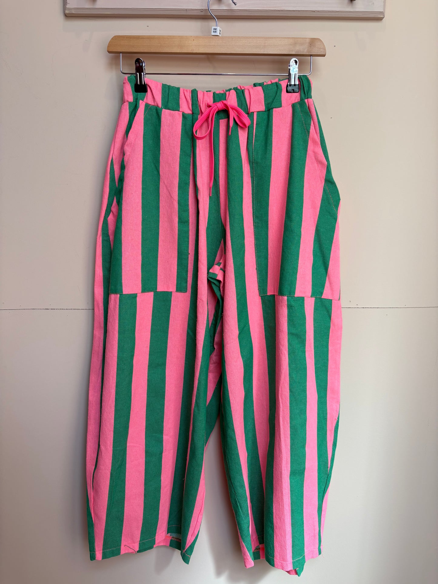 Striped Barrel Leg Trousers