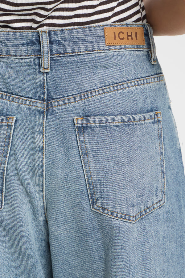 Classic Denim Barrel Leg Jeans