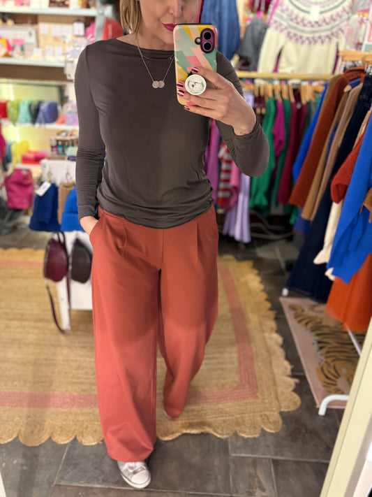 Wide Leg Tailored Trouser