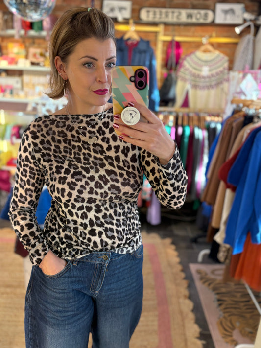 Long Sleeve Leopard Print Layering Top