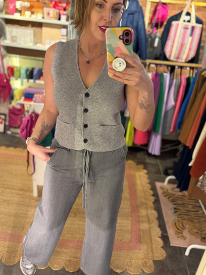 Soft Close Knit Waistcoat