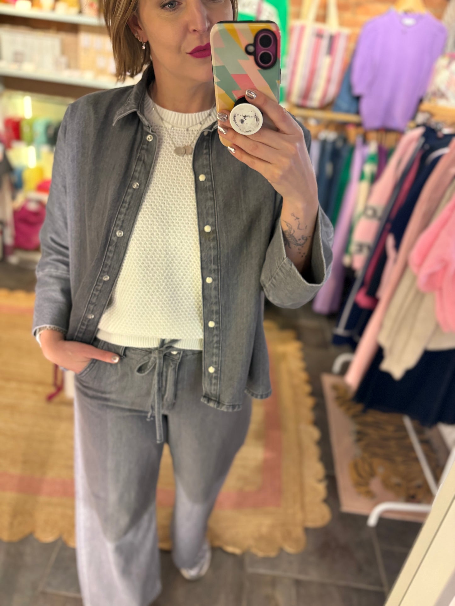 Soft Balloon Cuffed Top