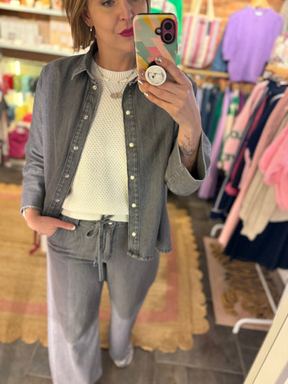 Soft Balloon Cuffed Top