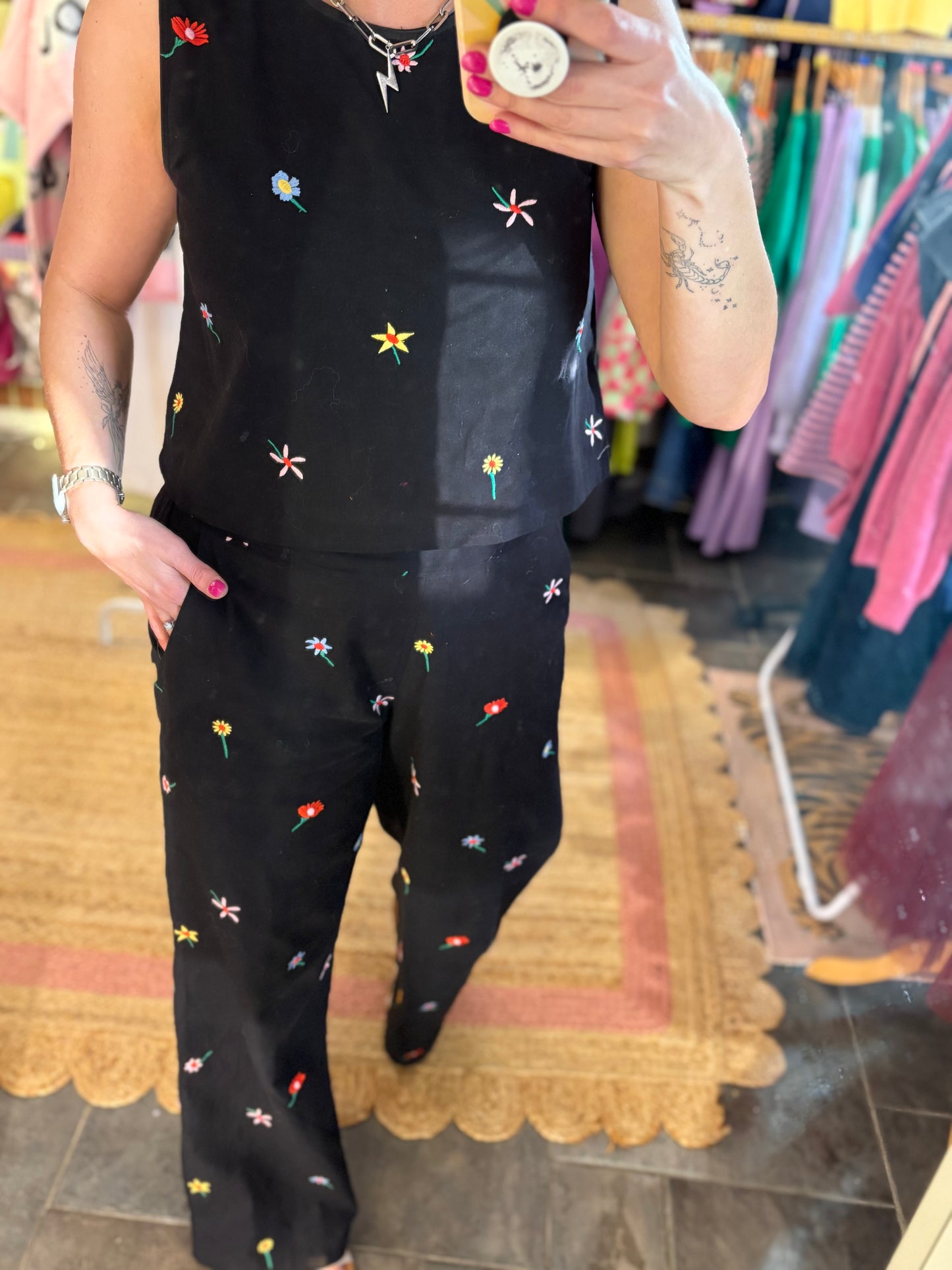 Embroidered Flowers Sleeveless Top