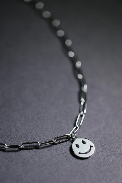 Fine Links Smile Necklace
