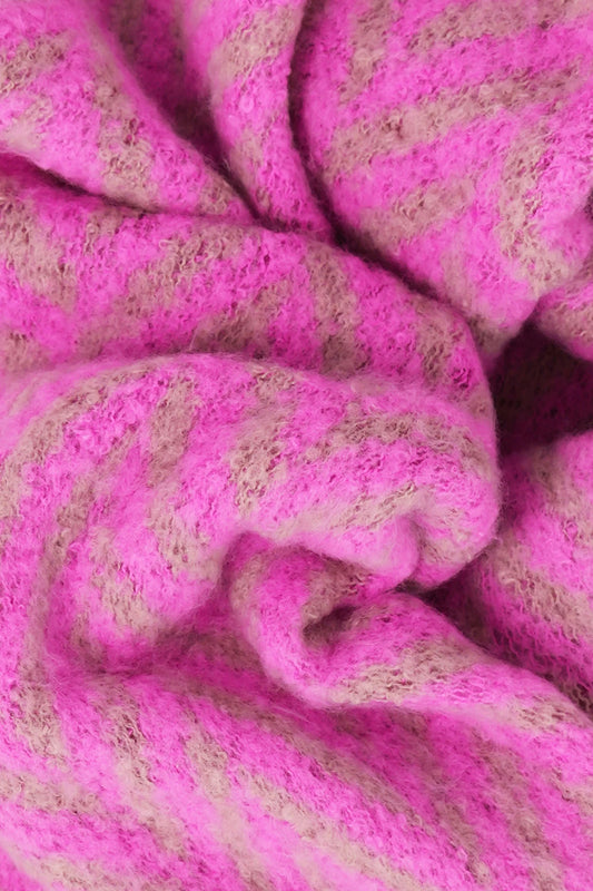 Chevron Asymmetric Snuggle Scarf | Pink